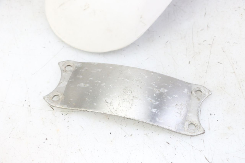 photo de GARDE BOUE AVANT YAMAHA FJ 36Y 1100 (1984 - 1985) - Autre angle de vue