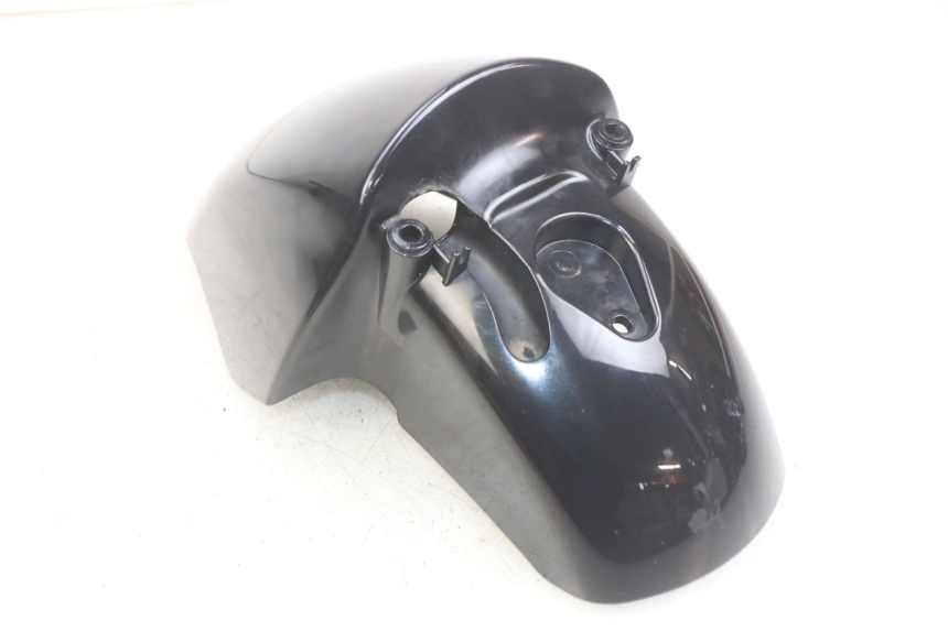 photo de GARDE BOUE AVANT PIAGGIO FLY 4T 50 (2013 - 2017) - Autre angle de vue