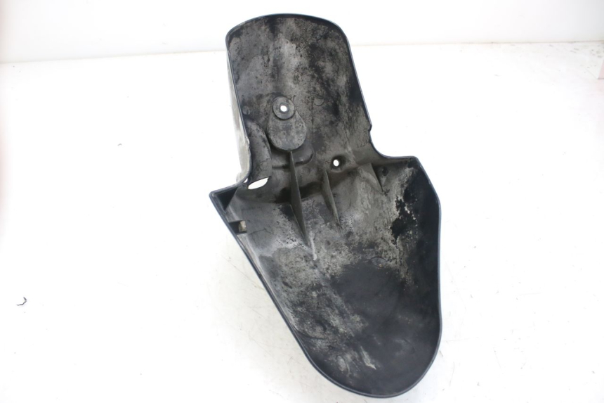 photo de GARDE BOUE AVANT PIAGGIO FLY 4T 50 (2013 - 2017) - Autre angle de vue