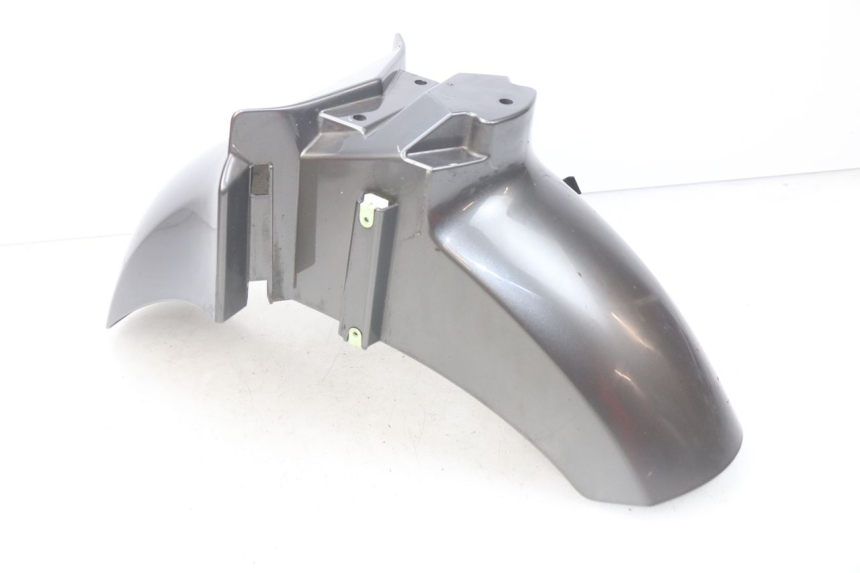 photo de GARDE BOUE AVANT PEUGEOT GEOPOLIS 400 (2007 - 2013) - Gros plan technique