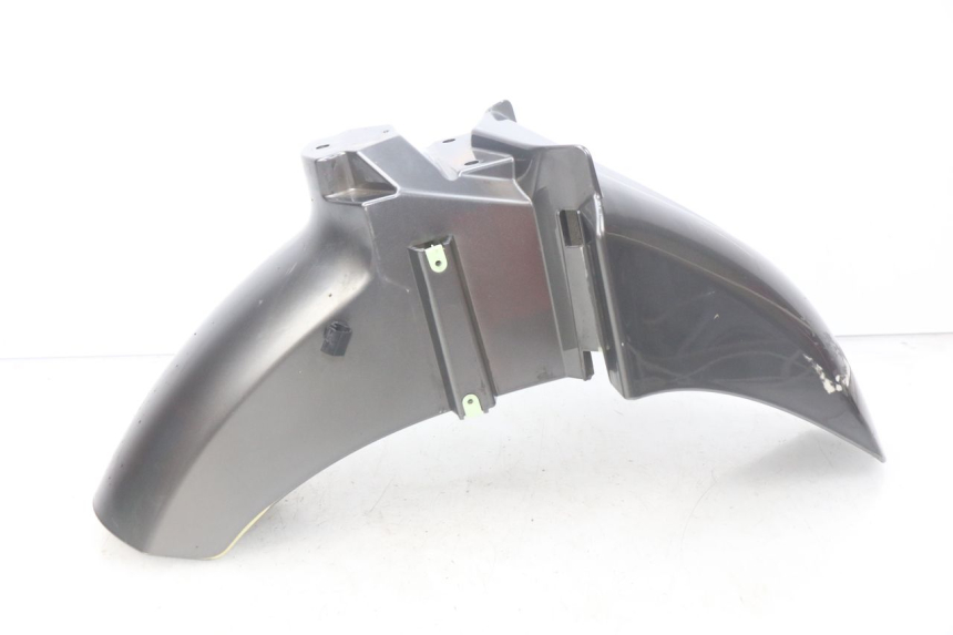 photo de GARDE BOUE AVANT PEUGEOT GEOPOLIS 400 (2007 - 2013) - État de surface