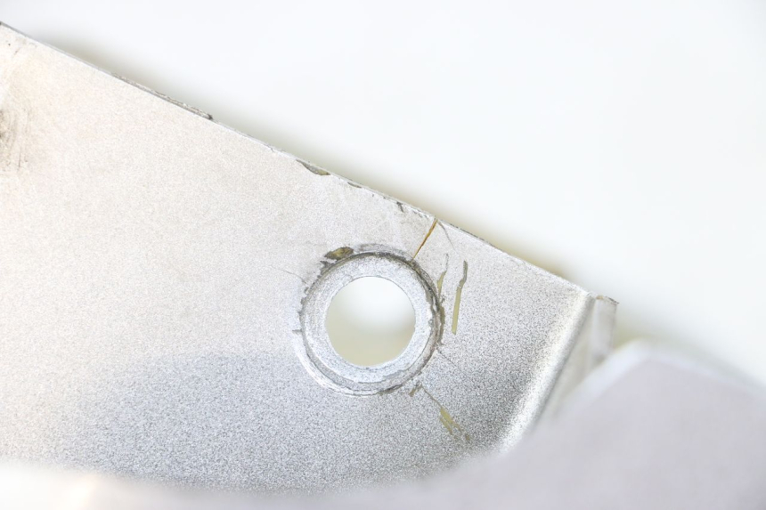 photo de Front fender HYOSUNG GF 125 (2001 - 2005) - Points de fixation