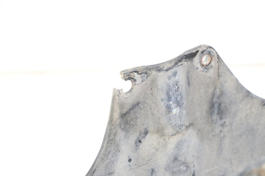 photo de GARDE BOUE AVANT HONDA VT C2 SHADOW 750 (1997 - 2001) - Points de fixation