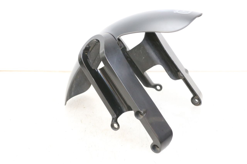 photo de GARDE BOUE AVANT HUSQVARNA SVARTPILEN 401 (2018 - 2023) - Gros plan technique