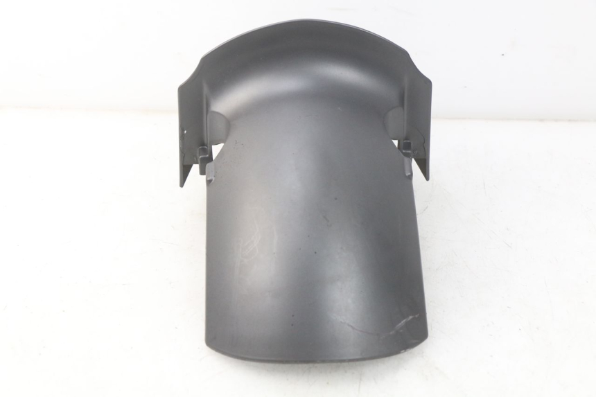 photo de GARDE BOUE AVANT PEUGEOT KISBEE 2T 50 (2010 - 2017) - Gros plan technique