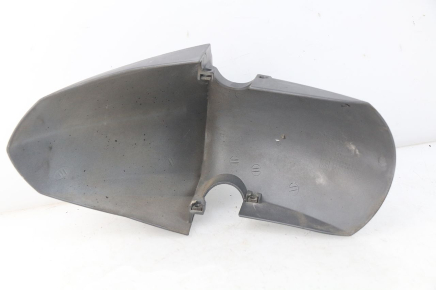 photo de GARDE BOUE AVANT PEUGEOT KISBEE 2T 50 (2010 - 2017) - Vue d’ensemble