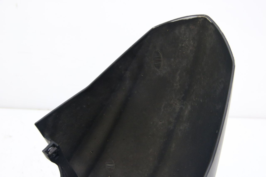 photo de GARDE BOUE AVANT PEUGEOT KISBEE 2T 50 (2018 - 2022) - Détails caractéristiques