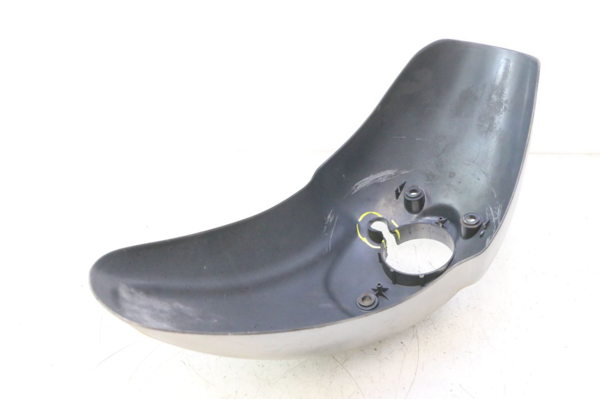 photo de GARDE BOUE AVANT PIAGGIO LIBERTY 50 (1998 - 2003) - Autre angle de vue