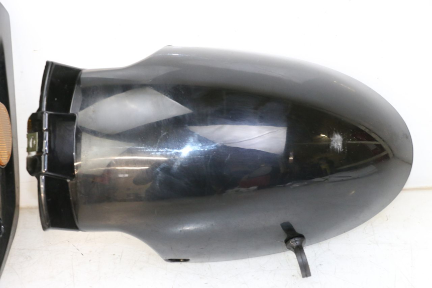 photo de GARDE BOUE AVANT LONGJIA SHARPY 125 (2020 - 2024) - Détails caractéristiques