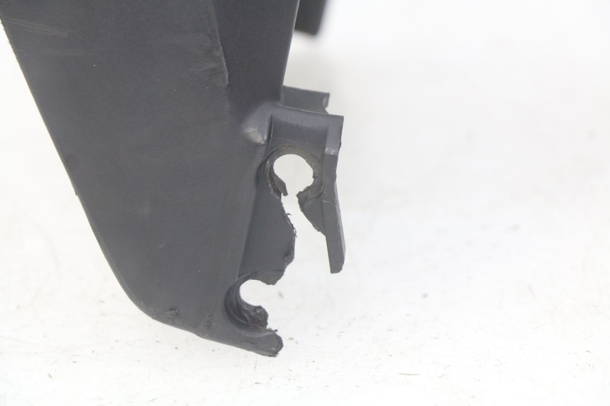 photo de GARDE BOUE AVANT PEUGEOT LUDIX 2 PRO 4T 50 (2008 - 2013) - Gros plan technique