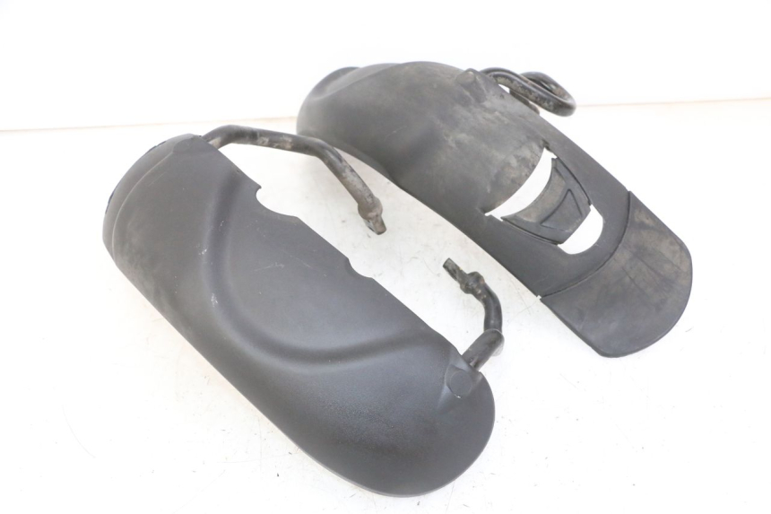 photo de GARDE BOUE AVANT PIAGGIO MP3 LT 300 (2010 - 2016) - Vue produit