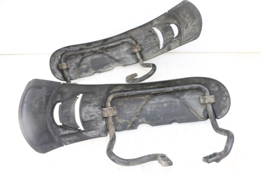 photo de GARDE BOUE AVANT PIAGGIO MP3 LT 300 (2010 - 2016) - Autre angle de vue