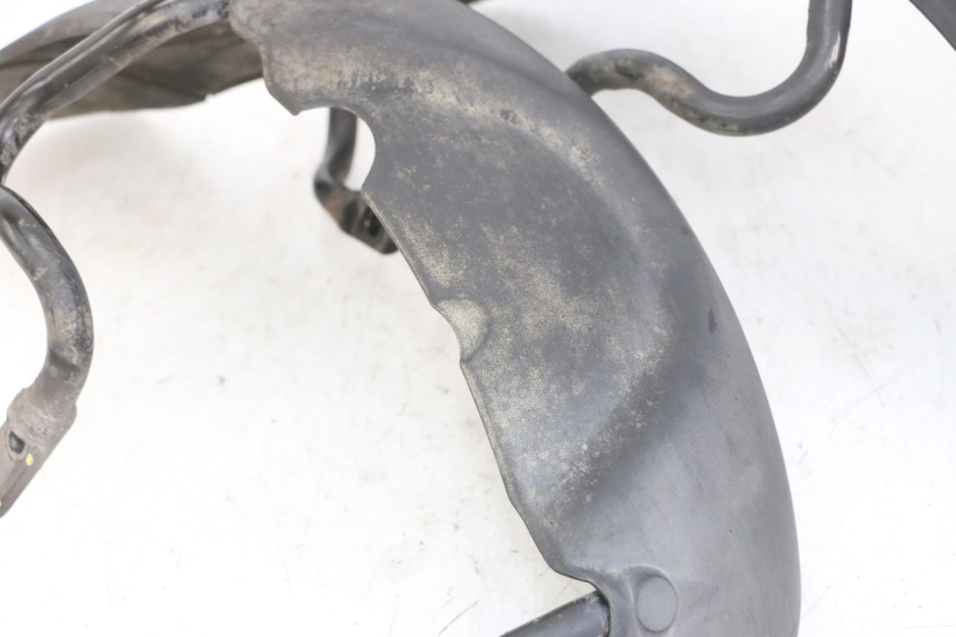 photo de GARDE BOUE AVANT PIAGGIO MP3 LT 300 (2010 - 2016) - Vue d’ensemble