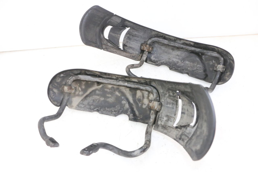 photo de GARDE BOUE AVANT PIAGGIO MP3 LT 300 (2010 - 2016) - Vue d’ensemble