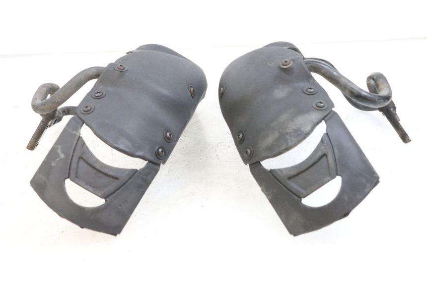 photo de GARDE BOUE AVANT PIAGGIO MP3 125 (2006 - 2014) - Vue d’ensemble