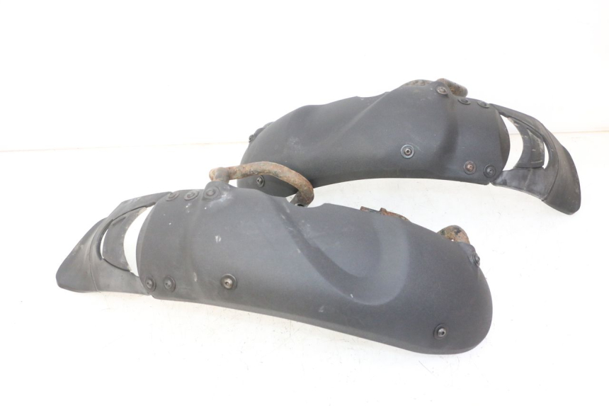 photo de GARDE BOUE AVANT PIAGGIO MP3 RL 250 (2006 - 2010) - Vue produit