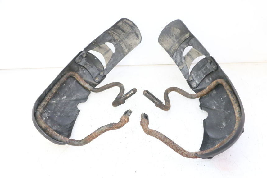 photo de GARDE BOUE AVANT PIAGGIO MP3 RL 250 (2006 - 2010) - Zoom état d’usage