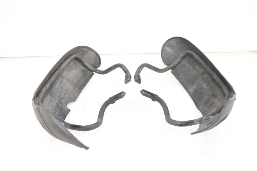 photo de GARDE BOUE AVANT PIAGGIO MP3 125 (2006 - 2014) - Zoom état d’usage