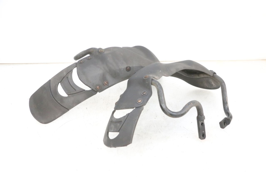 photo de GARDE BOUE AVANT PIAGGIO MP3 125 (2006 - 2014) - Pièce contrôlée