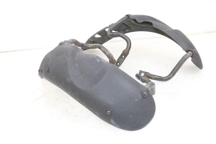 photo de GARDE BOUE AVANT PIAGGIO MP3 RL 250 (2006 - 2010) - Points de fixation