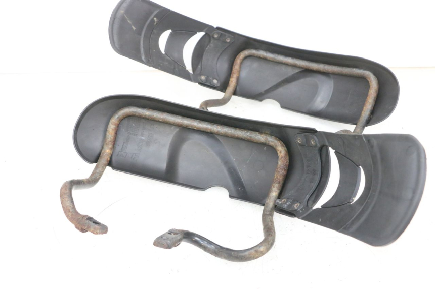 photo de GARDE BOUE AVANT PIAGGIO MP3 RL 250 (2006 - 2010) - Autre angle de vue