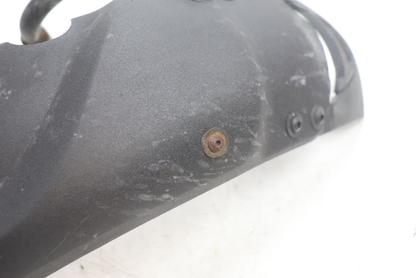 photo de GARDE BOUE AVANT PIAGGIO MP3 125 (2006 - 2014) - Autre angle de vue