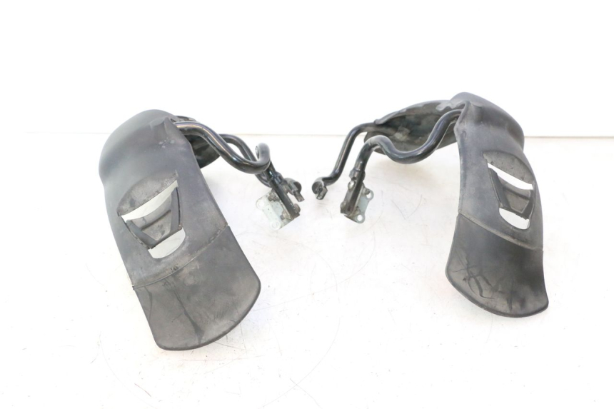 photo de GARDE BOUE AVANT PIAGGIO MP3 500 (2016 - 2018) - Autre angle de vue