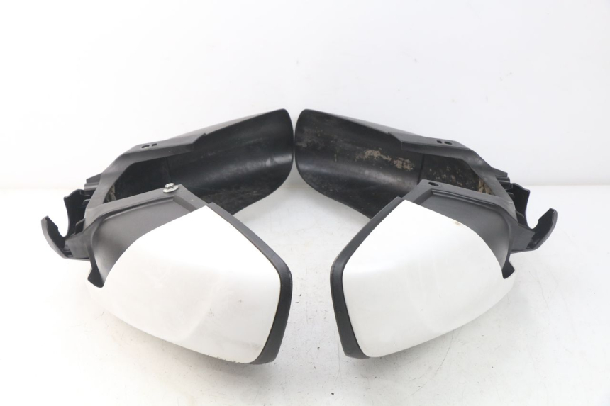 photo de GARDE BOUE AVANT MBK MW TRYPTIK 125 (2017 - 2022) - Détails caractéristiques