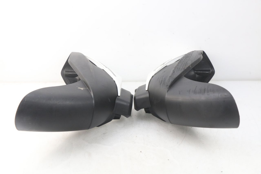 photo de GARDE BOUE AVANT MBK MW TRYPTIK 125 (2017 - 2022) - Zoom état d’usage