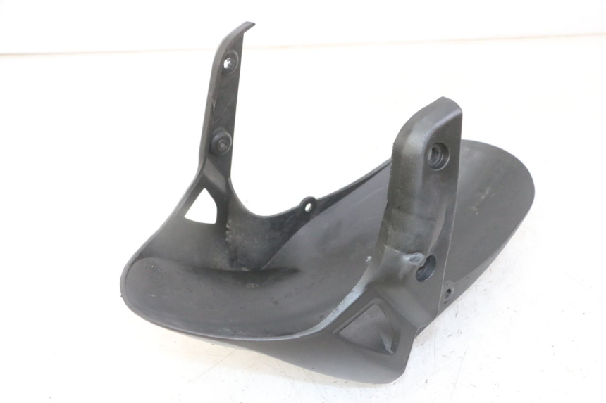 photo de GARDE BOUE AVANT PIAGGIO NEW TYPHOON 50 (2018 - 2021) - Zoom état d’usage