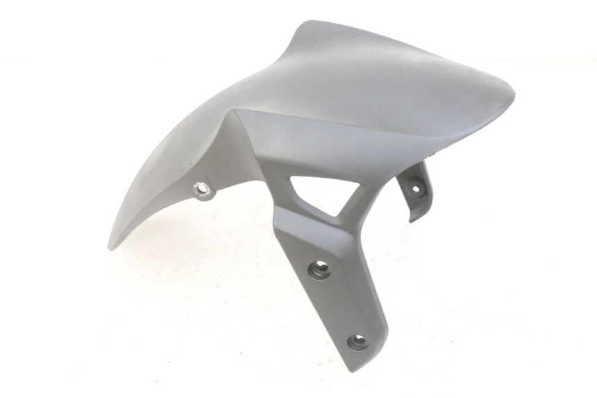 photo de GARDE BOUE AVANT PIAGGIO NEW TYPHOON 50 (2018 - 2021) - Gros plan technique