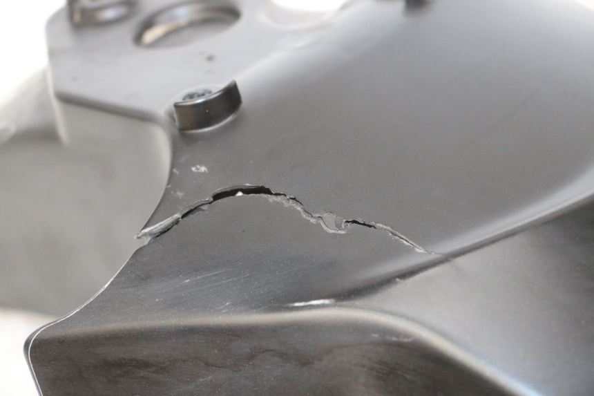 photo de GARDE BOUE AVANT PIAGGIO LIBERTY IGET 4T 50 (2021 - 2025) - Détails caractéristiques