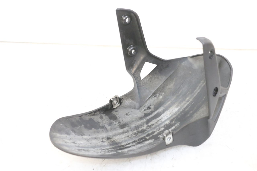 photo de GARDE BOUE AVANT PIAGGIO NEW TYPHOON 50 (2010 - 2017) - Détail de la pièce