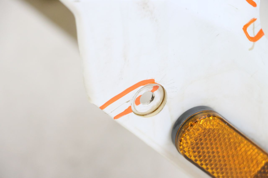 photo de Front fender EUROCKA R8 4T 50 (2013 - 2022) - Zoom état d’usage