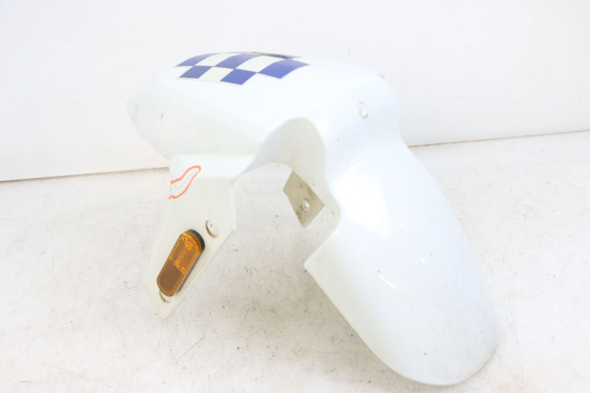 photo de Front fender EUROCKA R8 4T 50 (2013 - 2022) - Gros plan technique