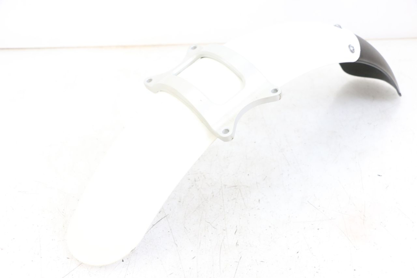 photo de GARDE BOUE AVANT ROYAL ENFIELD CONTINENTAL GT 650 (2019 - 2024) - Autre angle de vue