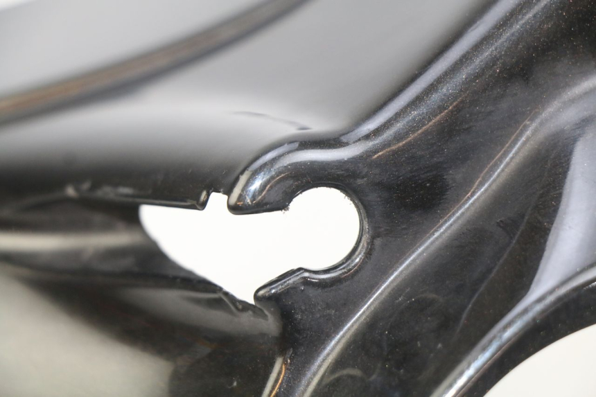 photo de GARDE BOUE AVANT APRILIA SCARABEO 100 (2003 - 2012) - Autre angle de vue