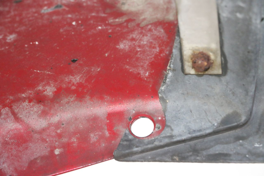 photo de GARDE BOUE AVANT TRIUMPH SPRINT 900 (1995 - 1998) - Zoom état d’usage