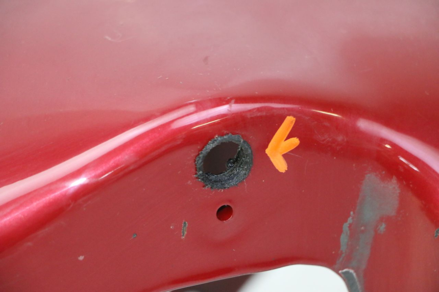 photo de GARDE BOUE AVANT TRIUMPH SPRINT 900 (1995 - 1998) - Points de fixation