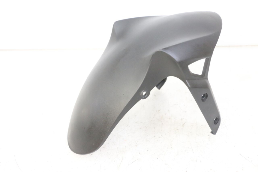 photo de GARDE BOUE AVANT APRILIA SR 2T 50 (2018 - 2022) - Gros plan technique