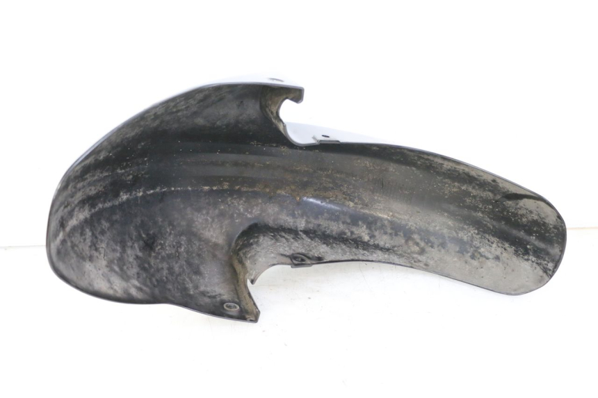 photo de GARDE BOUE AVANT SUZUKI BURGMAN 125 (2015 - 2017) - Détail de la pièce