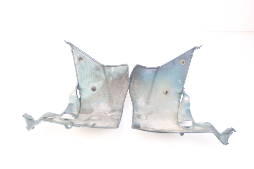 photo de GARDE BOUE AVANT PEUGEOT SV 125 (1991 - 1994) - Marquages et références