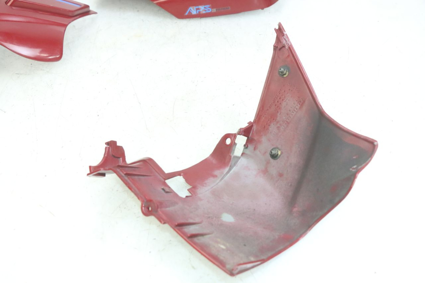 photo de GARDE BOUE AVANT PEUGEOT SV 125 (1991 - 1994) - Angle alternatif