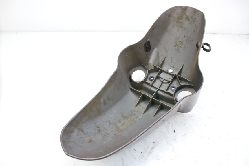 photo de GARDE BOUE AVANT PEUGEOT TWEET 4T 50 (2010 - 2014) - Gros plan technique