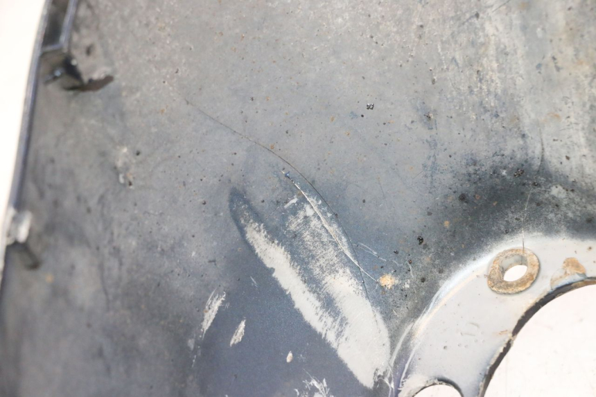 photo de GARDE BOUE AVANT PIAGGIO VESPA LX 2T 50 (2005 - 2013) - Gros plan technique