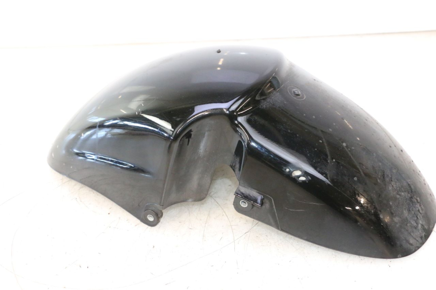 photo de GARDE BOUE AVANT PIAGGIO X9 AMALFI 180 (2000 - 2003) - Points de fixation