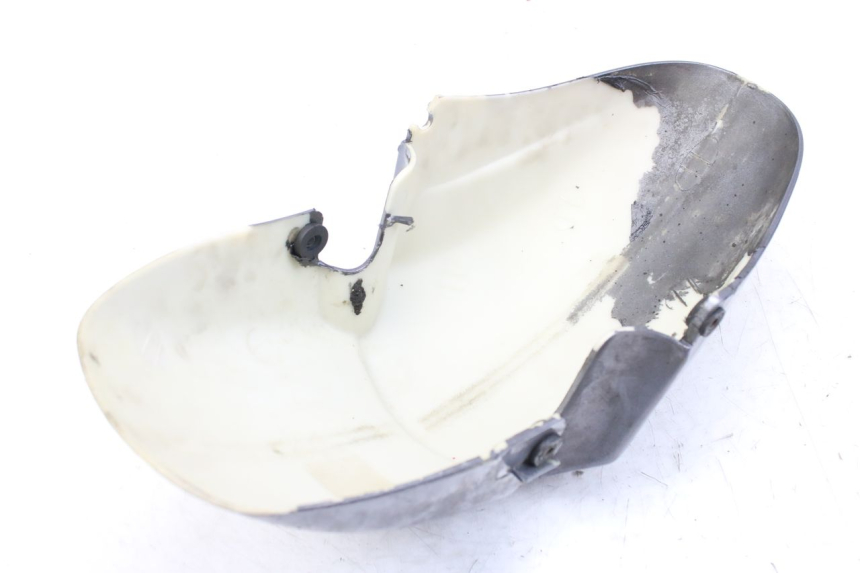 photo de GARDE BOUE AVANT PIAGGIO X9 EVOLUTION 125 (2003 - 2007) - Gros plan technique