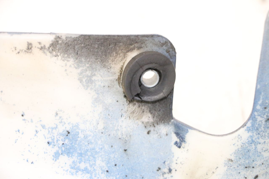 photo de GARDE BOUE AVANT PIAGGIO X9 EVOLUTION 125 (2003 - 2007) - Zoom état d’usage