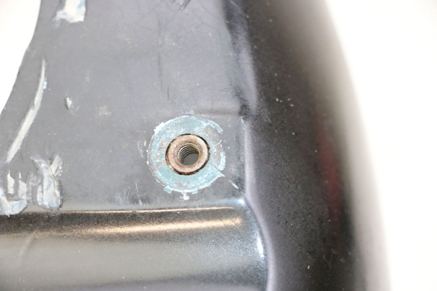 photo de GARDE BOUE AVANT YAMAHA XJN DIVERSION 600 (2000 - 2003) - Gros plan technique