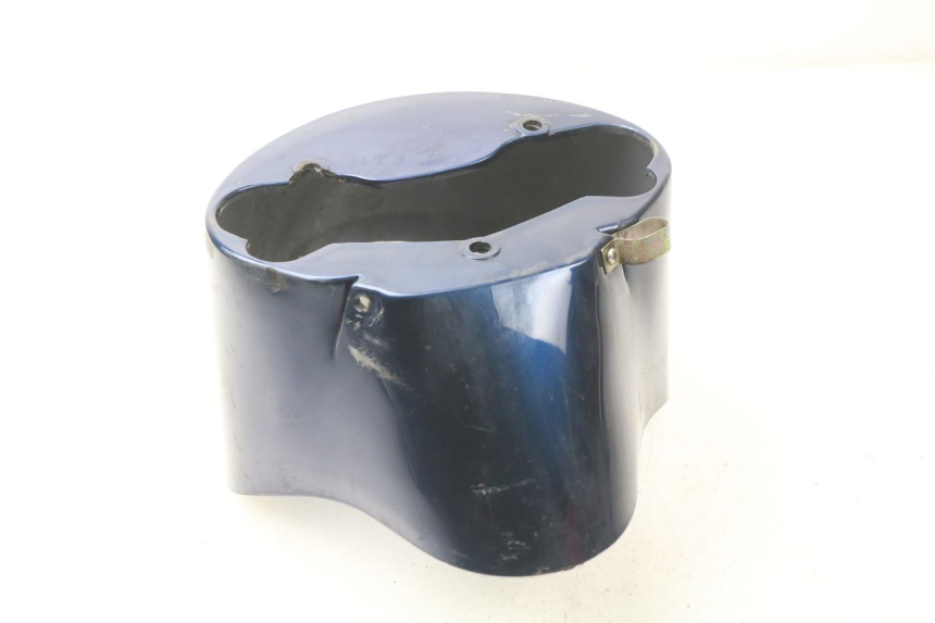 photo de GARDE BOUE AVANT PIAGGIO ZIP 2T 50 (2009 - 2019) - Gros plan technique